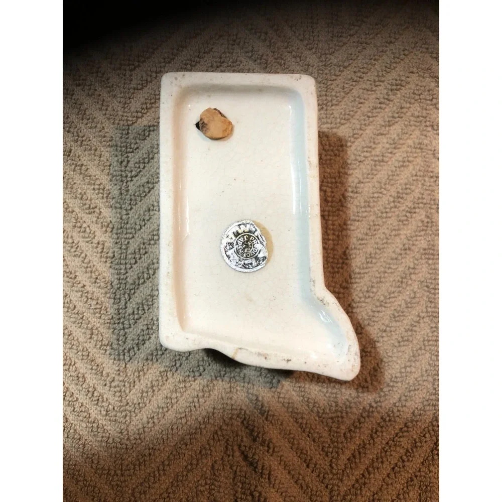 Vintage Parkcraft SOUTH DAKOTA State Shaped Salt or Pepper Shaker